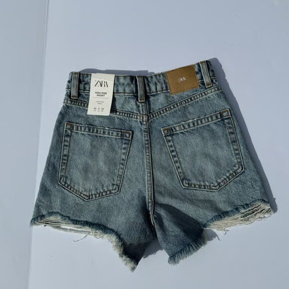 Brand New Zara Blue Distressed Jean Shorts - Picture 3 of 3